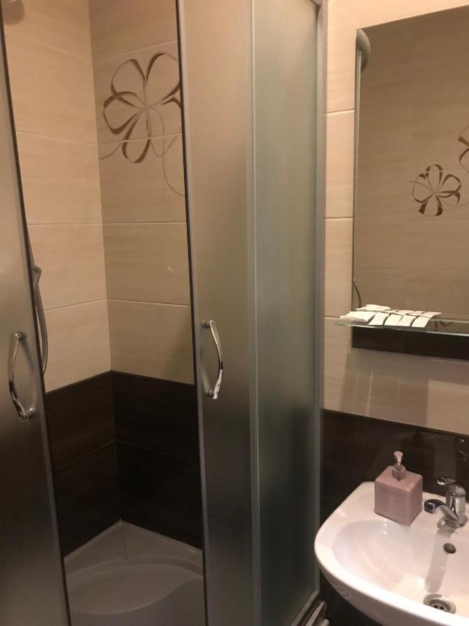 Hotel 18 Lviv Eksteriør bilde