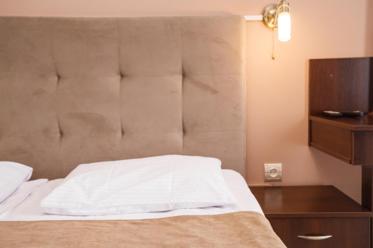 Hotel 18 Lviv Eksteriør bilde