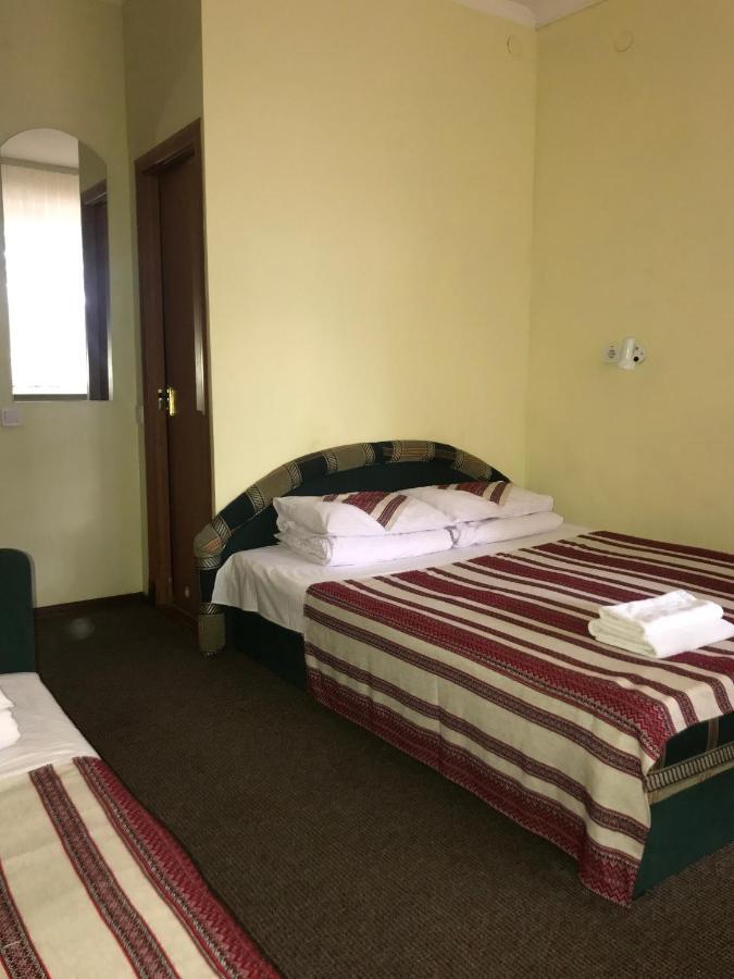 Hotel 18 Lviv Eksteriør bilde