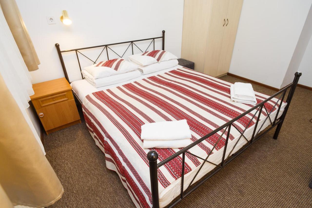 Hotel 18 Lviv Eksteriør bilde